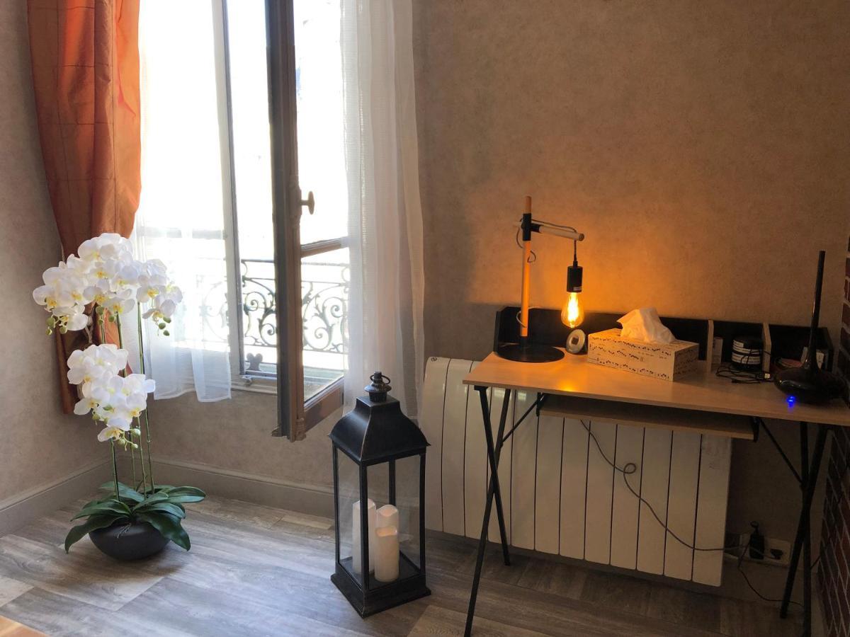 Cote Chateau - Grand Appartement Au Coeur De 布鲁瓦 外观 照片