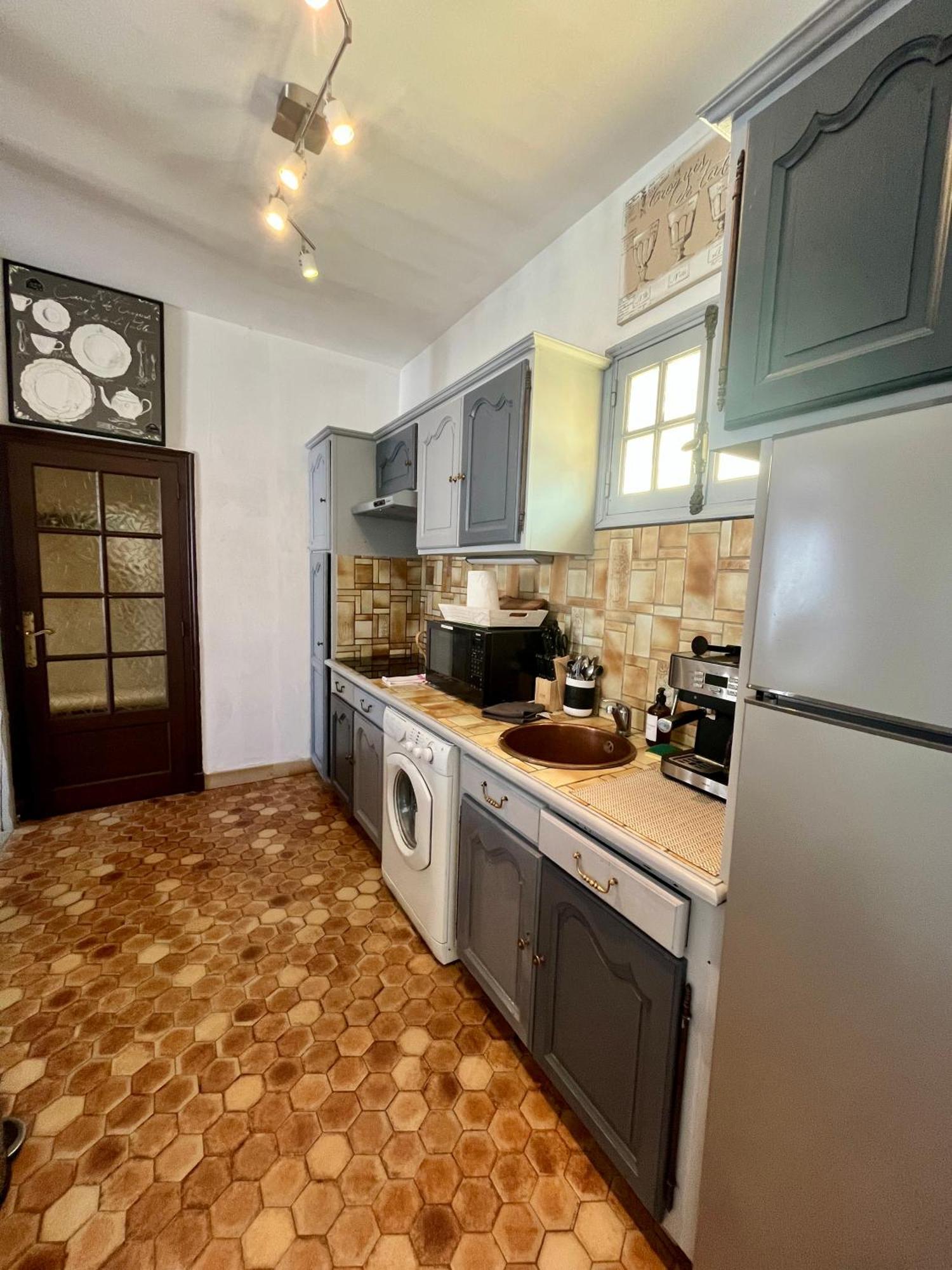 Cote Chateau - Grand Appartement Au Coeur De 布鲁瓦 外观 照片